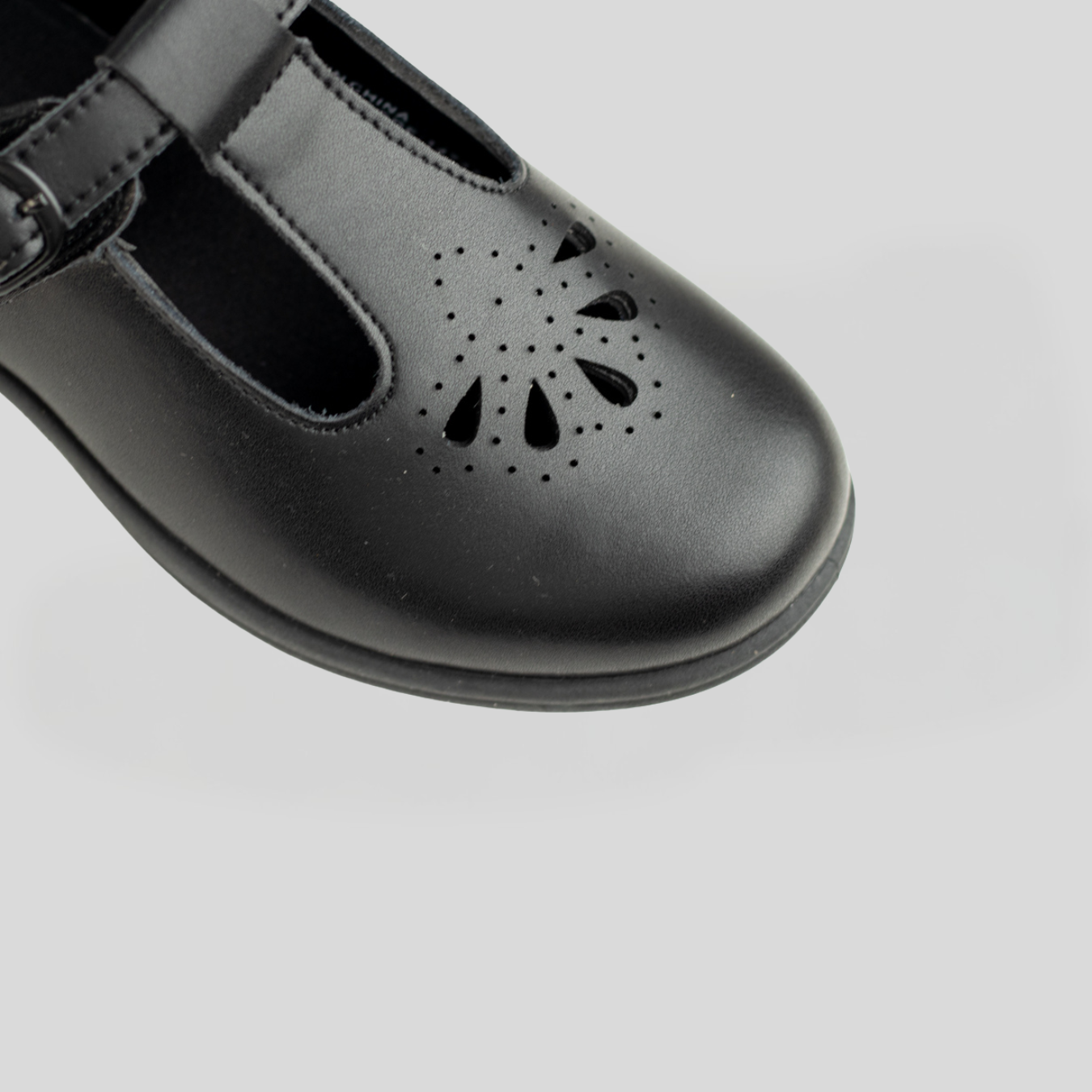 Hush Puppies Crown Girls T-Strap School Shoe – Classic Black