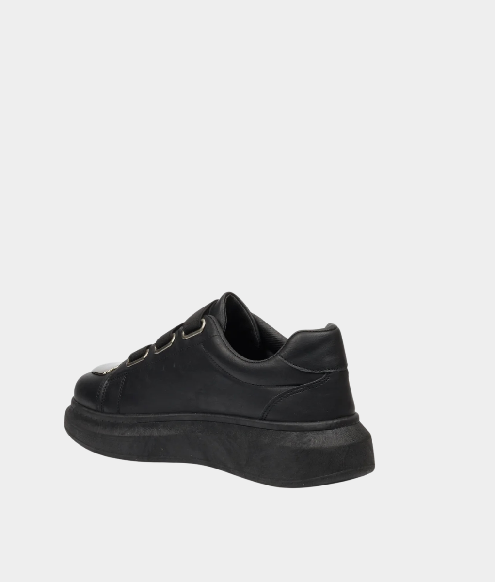 Urbanart Hype 12 Men's Triple-Strap Sneakers – Black